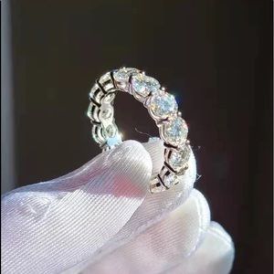 Solid 18k gold 5.5mm moissanite eternity